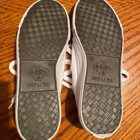 Mipacha Low Top Sneakers - Picture 10 of 14